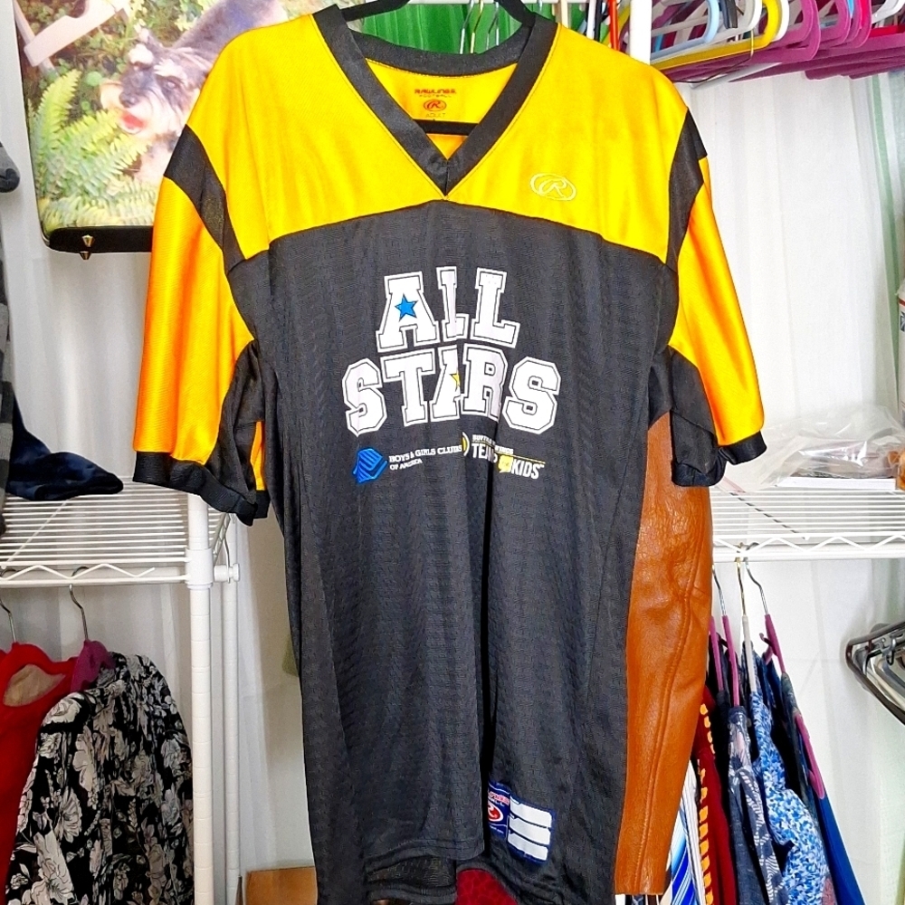 RAWLINGS FOOTBALL YELLOW AND BLACK JERSEY STYLE SHIRT SIZE LARGE